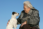 Frau mit Parson Russell Terrier / woman with PRT