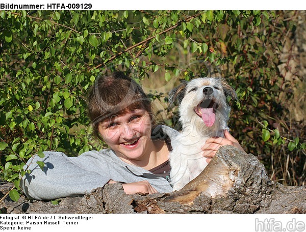 Frau mit Parson Russell Terrier / woman with PRT / HTFA-009129
